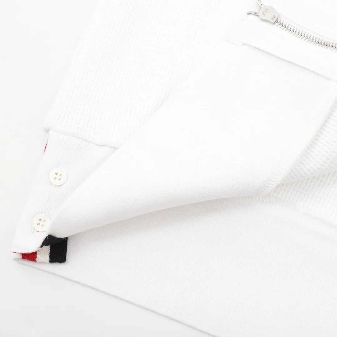 Thom Browne / Classic 420 ， ，32 3 ， ， ， ， ， Breathable ， ， ， TB ， ， ， ！ ， 。 Size: 1-4